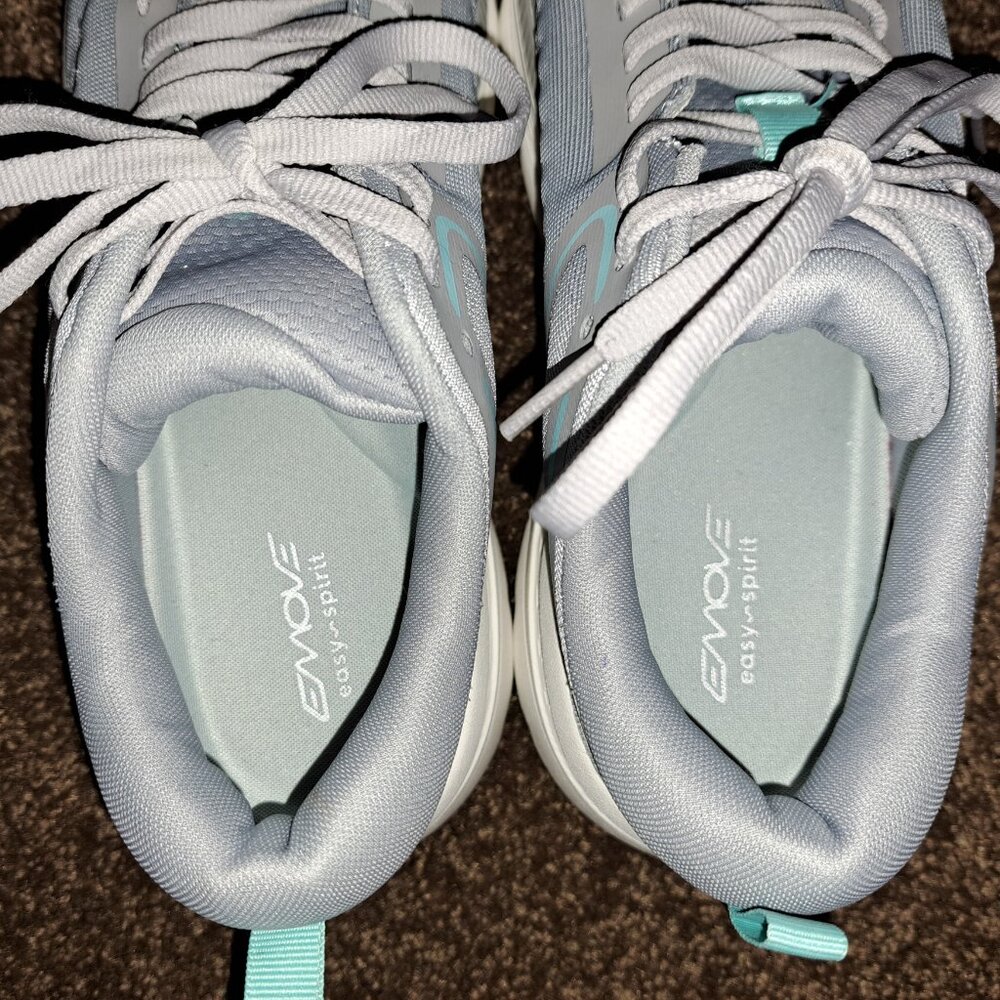 Easy Spirit Women's Maxine2 EMOVE Sneaker - Picture 3 of 9